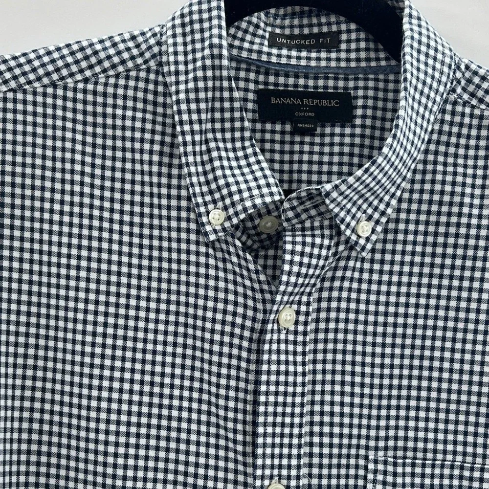 Banana Republic Mens XL Untucked Fit Oxford Shirt Navy Blue Gingham Check Cotton